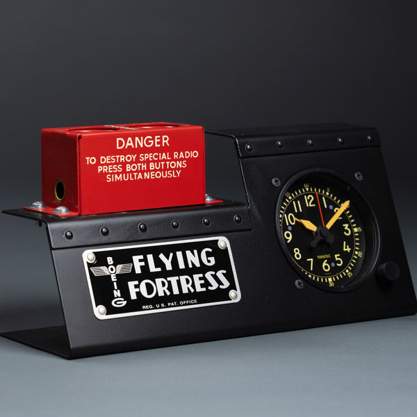 WWII Aviation B-17 Flying Fortress Radio Destruct/Cockpit Clock Desk Set.